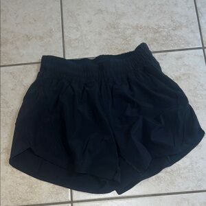 Lululemon Track That Mid-Rise Lined Short 5”